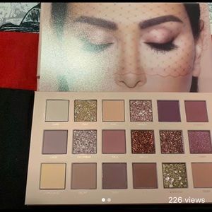 Huda New Nude Palette